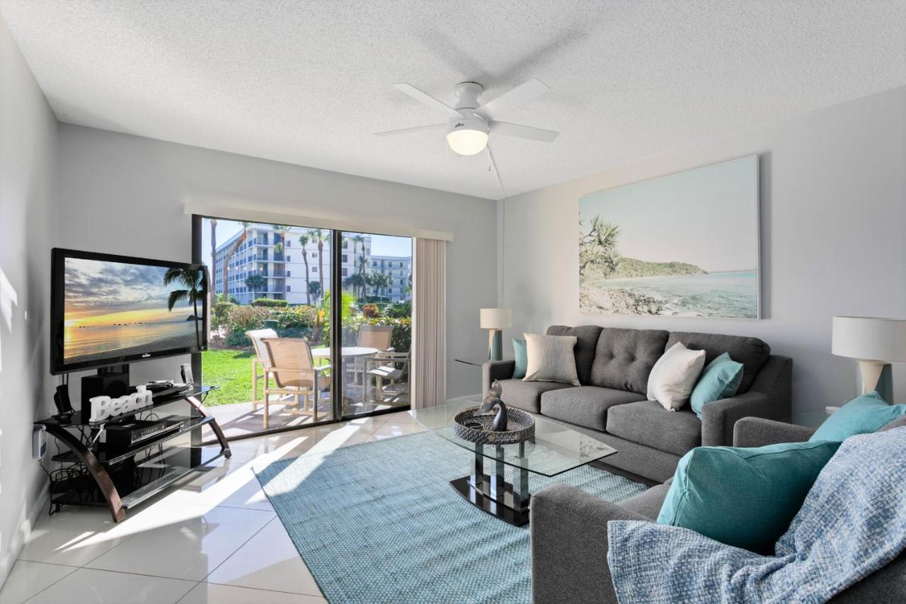 Canaveral Towers Cape Canaveral Room photo